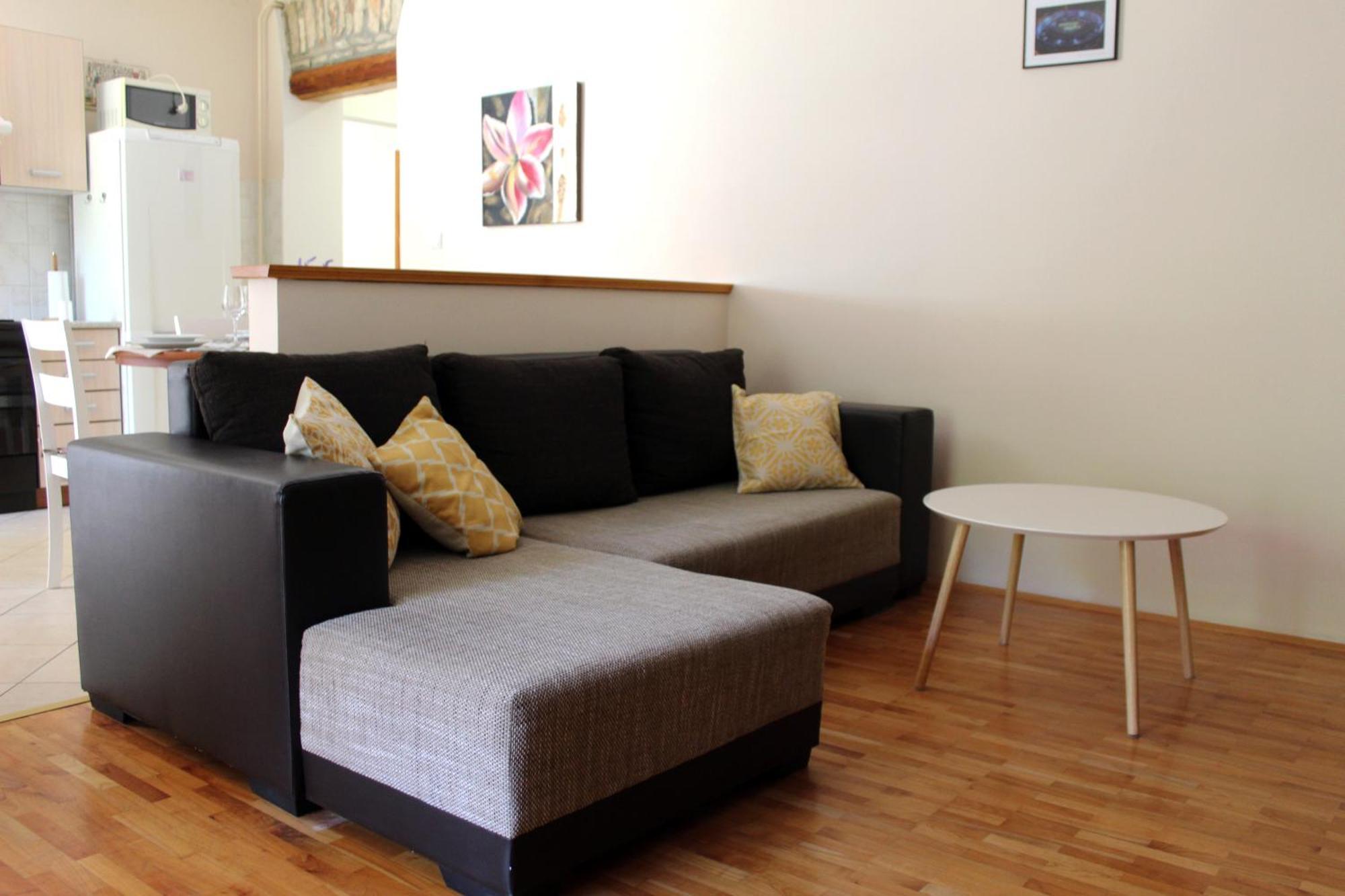 V&V Apartment Pula Luaran gambar